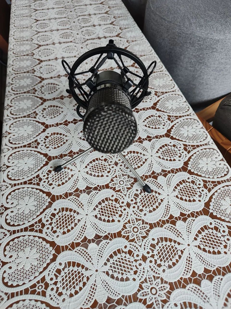Microfone importado com mini tripé. - Foto 4