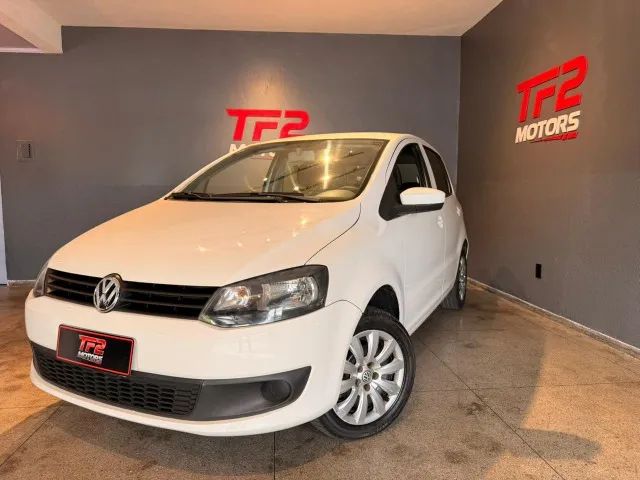 Volkswagen Fox Fox 1.0 Mi Total Flex 8V 3p 2014