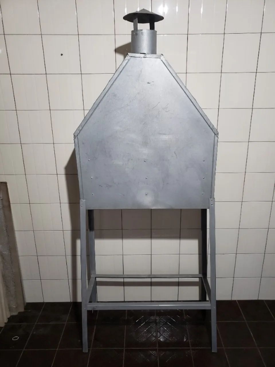 Casinha para churrasquinho nova galvanizada - Foto 2