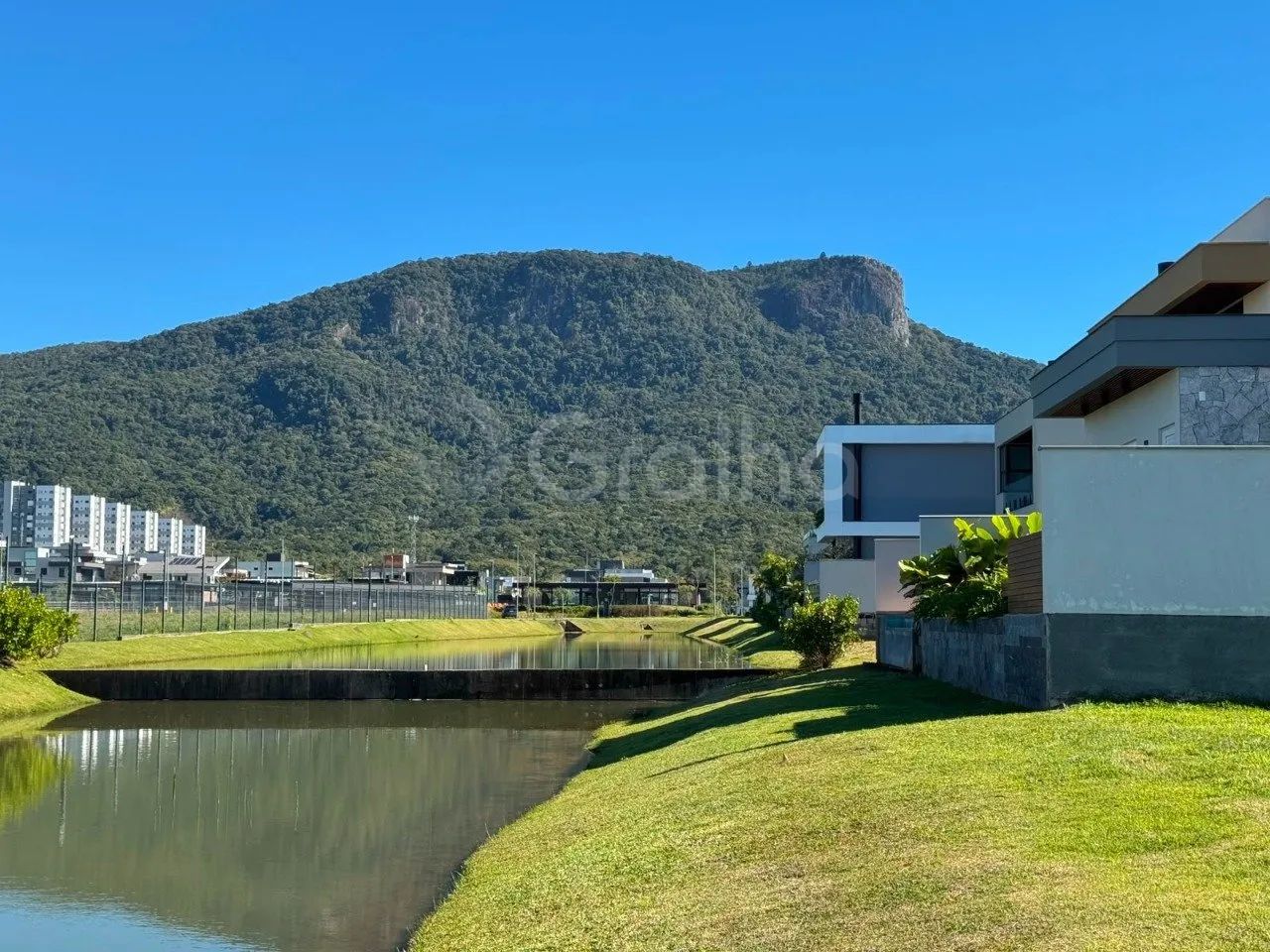 Terreno condomínio Reserva da Pedra 306,00 m2 - Foto 2