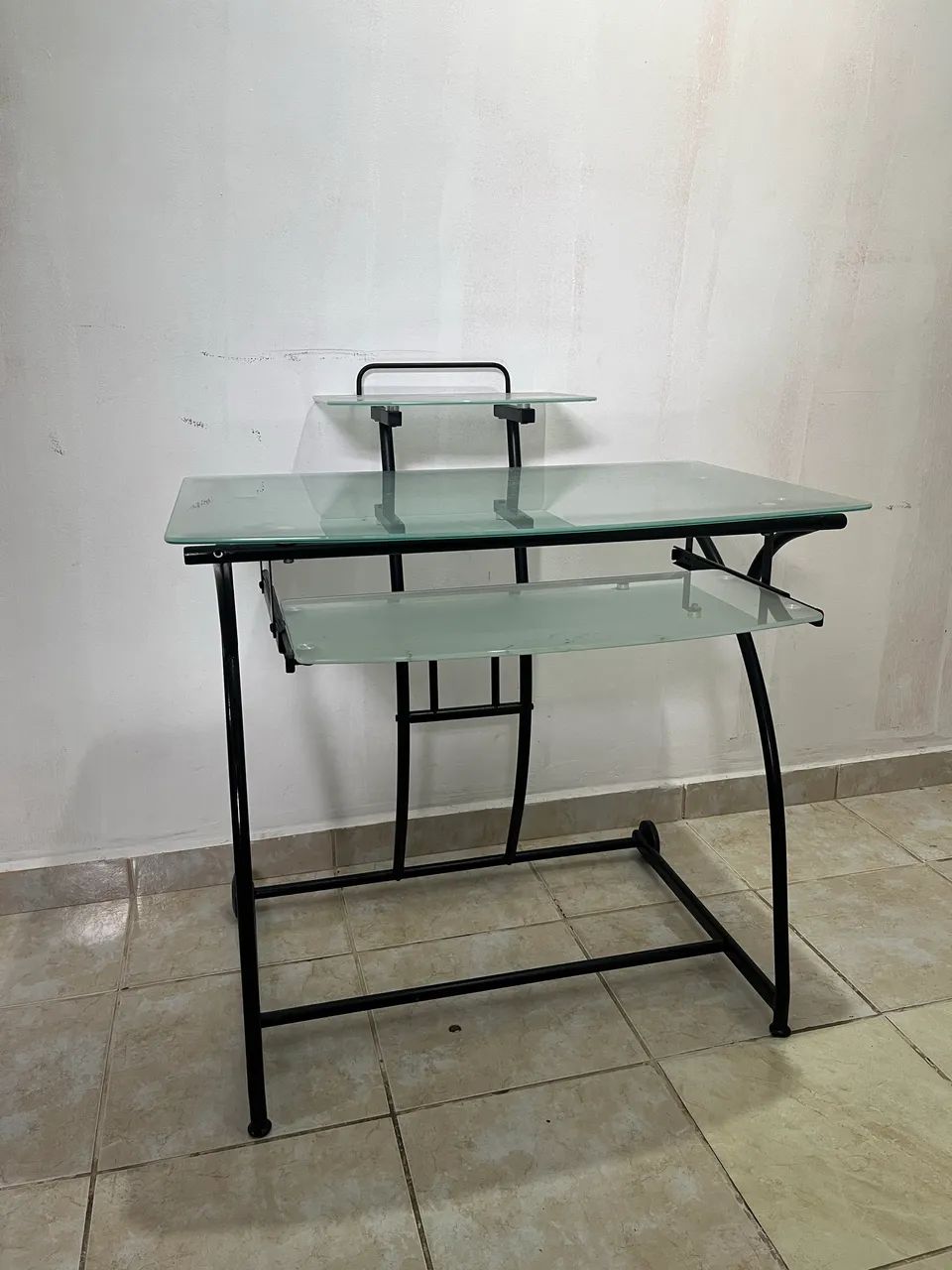 Escrivaninha de vidro
