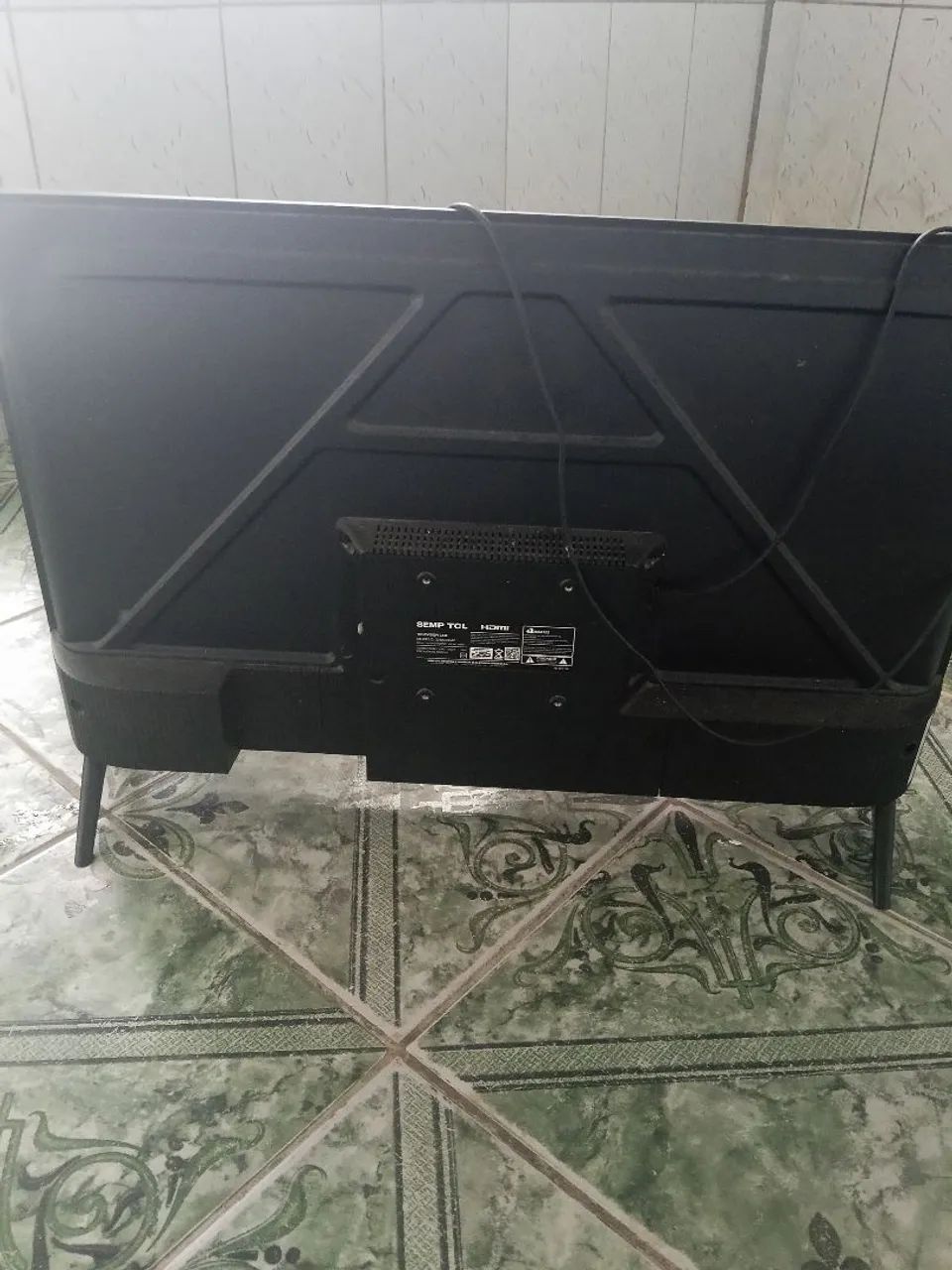 Tv TCL pra retirada de peças  - Foto 2