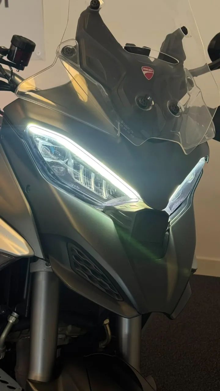 Ducati Multistrada V4S 2023 - Foto 4