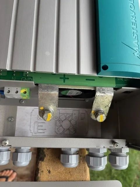 Inversor 24VCC 1500 W e carregador demais painel de controle para motor homes e embarcão - Foto 4