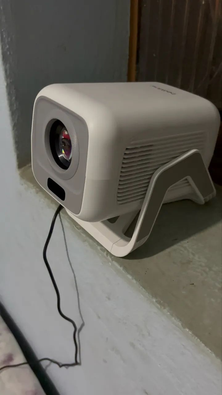 Vendo projetor novo na caixa  - Foto 4