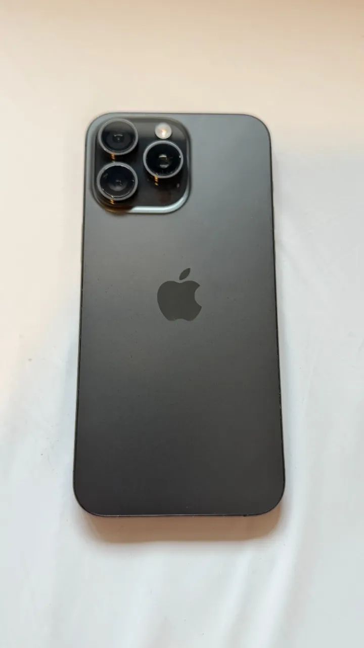 IPhone 15 Pro Max - Foto 2