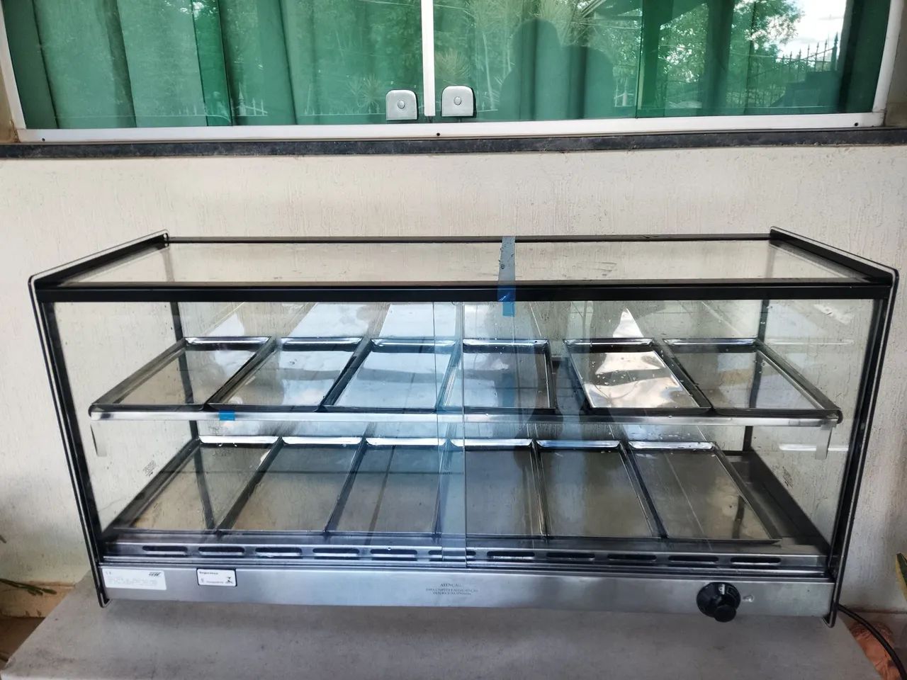 Estufa Expositora Quadrada 12 Bandejas 90 X 32  220V Acompanha Transformador para 110Vde  - Foto 2