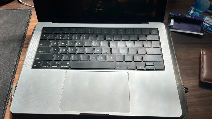 Macbook Pro M4 Pro - Foto 2