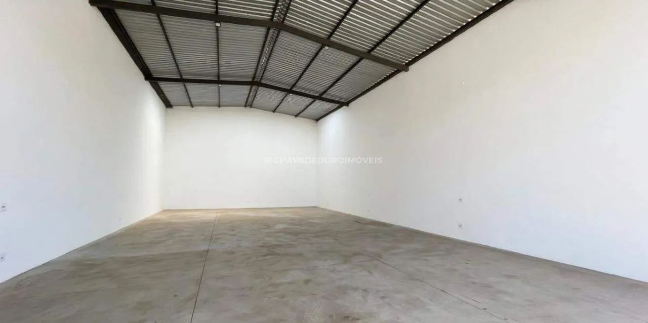 Galpão para aluguel em Uberaba-MG (Parque das Laranjeiras) | 250m²