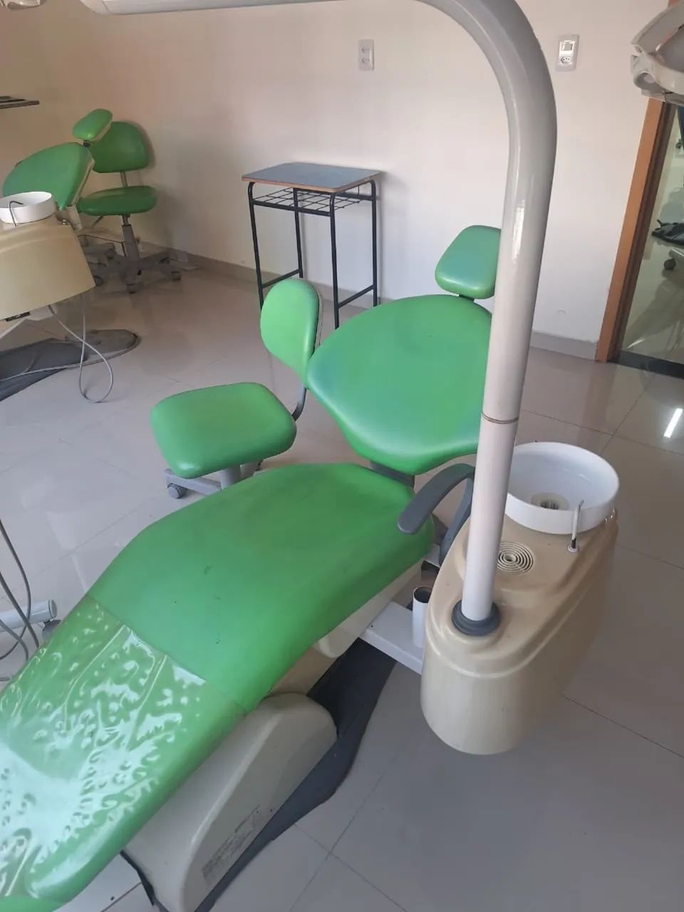 3 Cadeiras Odontológicas Dabi Atlante Completa com Mocho  - Oportunidade Única em Belém