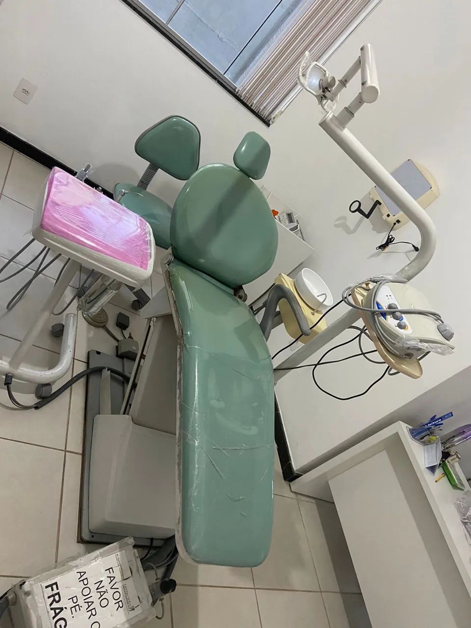 VENDO CADEIRA ODONTOLOGIA DABI  - Foto 2