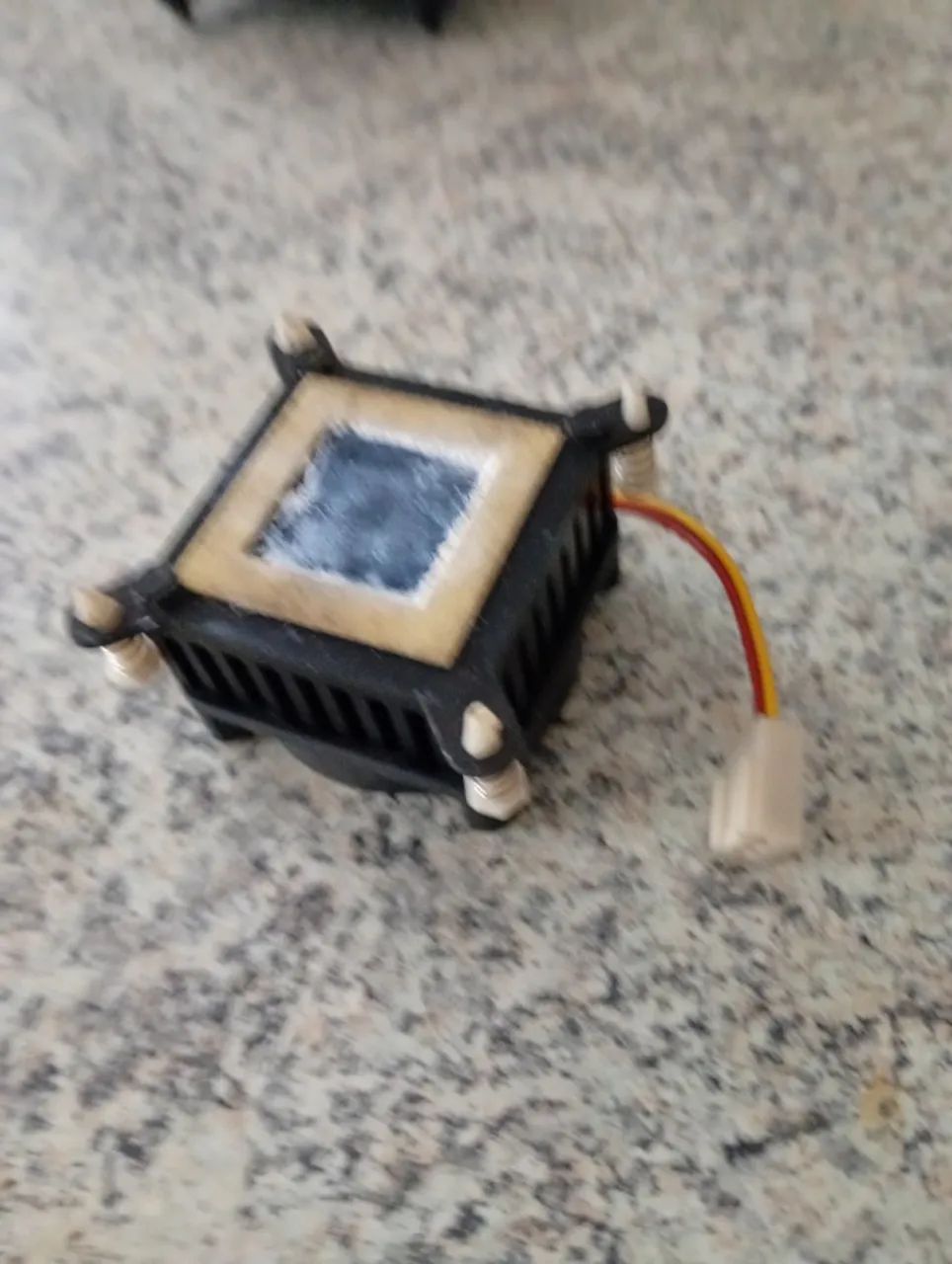 Cooler ventilador 12v 40x40X20com plug para placa. - Foto 2
