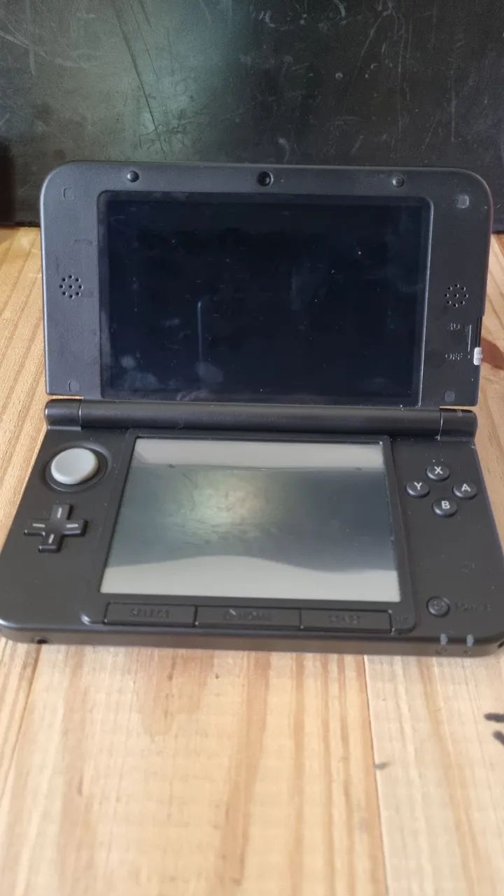 Nintendo 3DS XL - DESBLOQUEADO - Foto 2