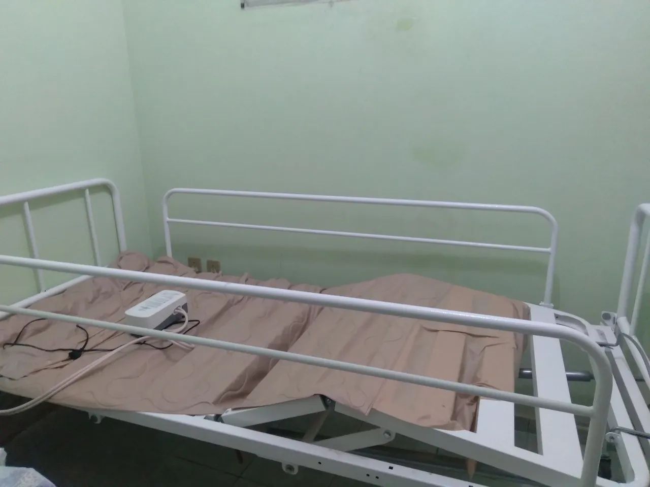 Cama hospitalar 
