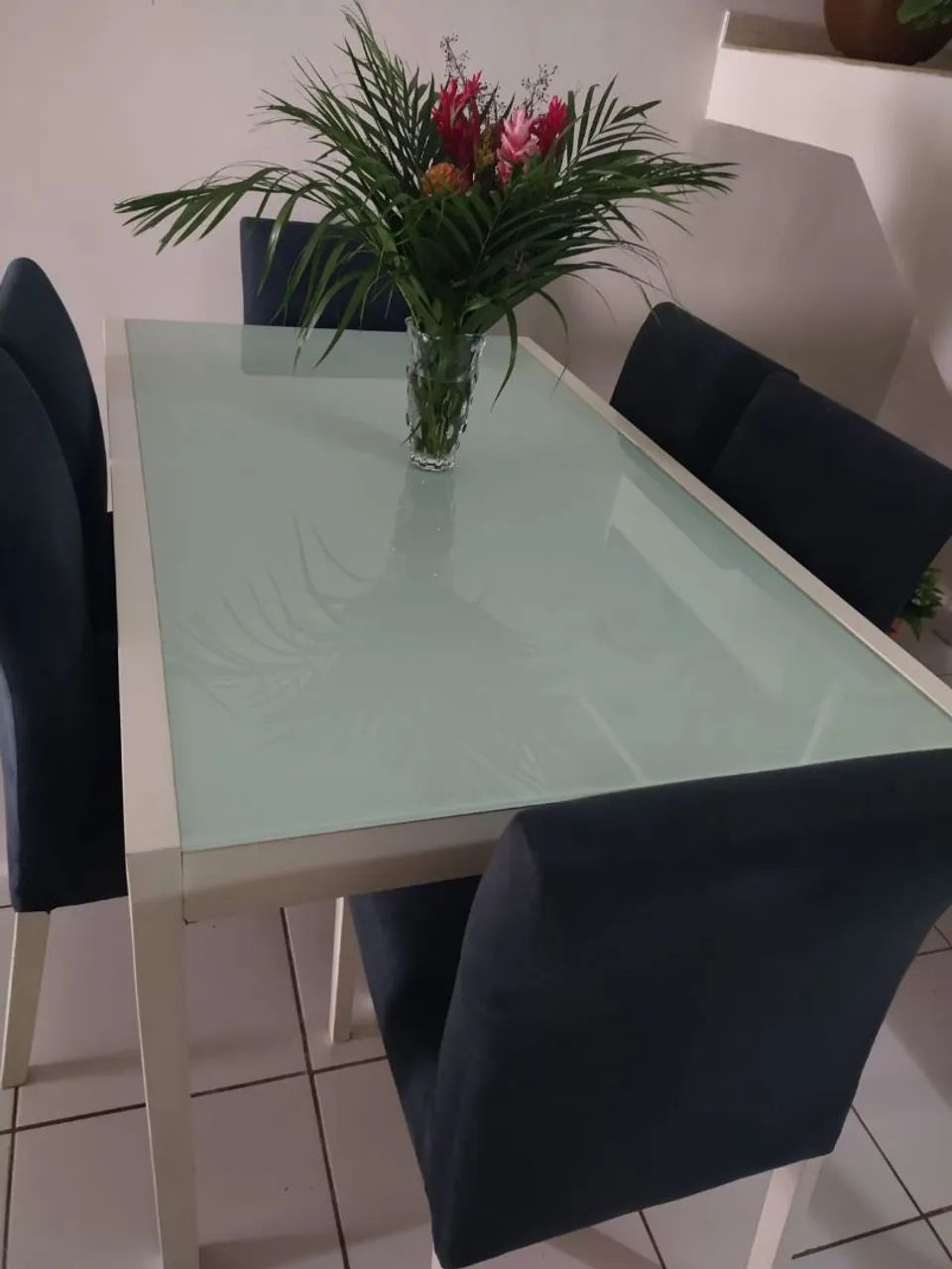 Mesa com 6 cadeiras  - Foto 2