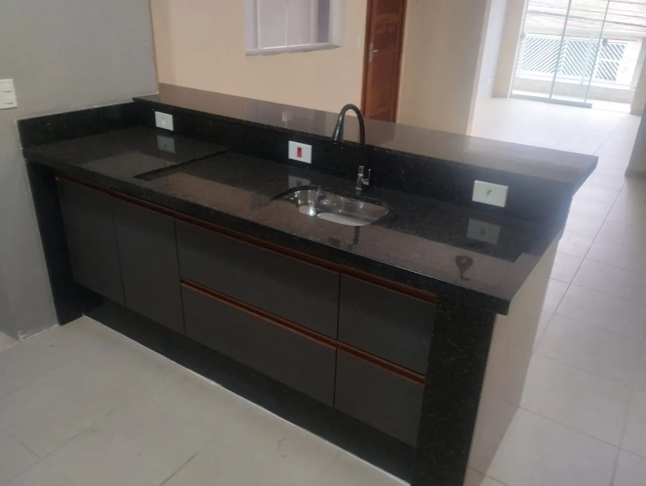 Casa sobrado- novo com dois dormitórios e suite  - Foto 5