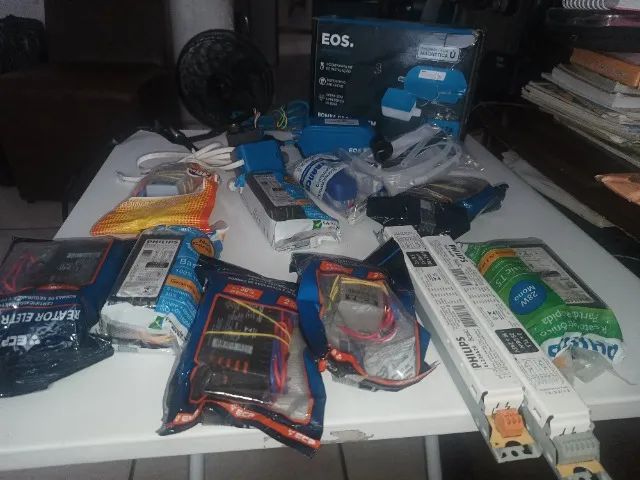 Reator Eletrônico Bivolt Philips Bombinha de Dreno 