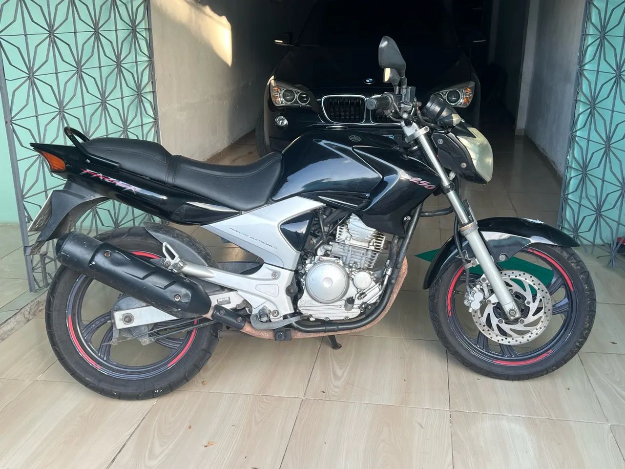 Fazer 250