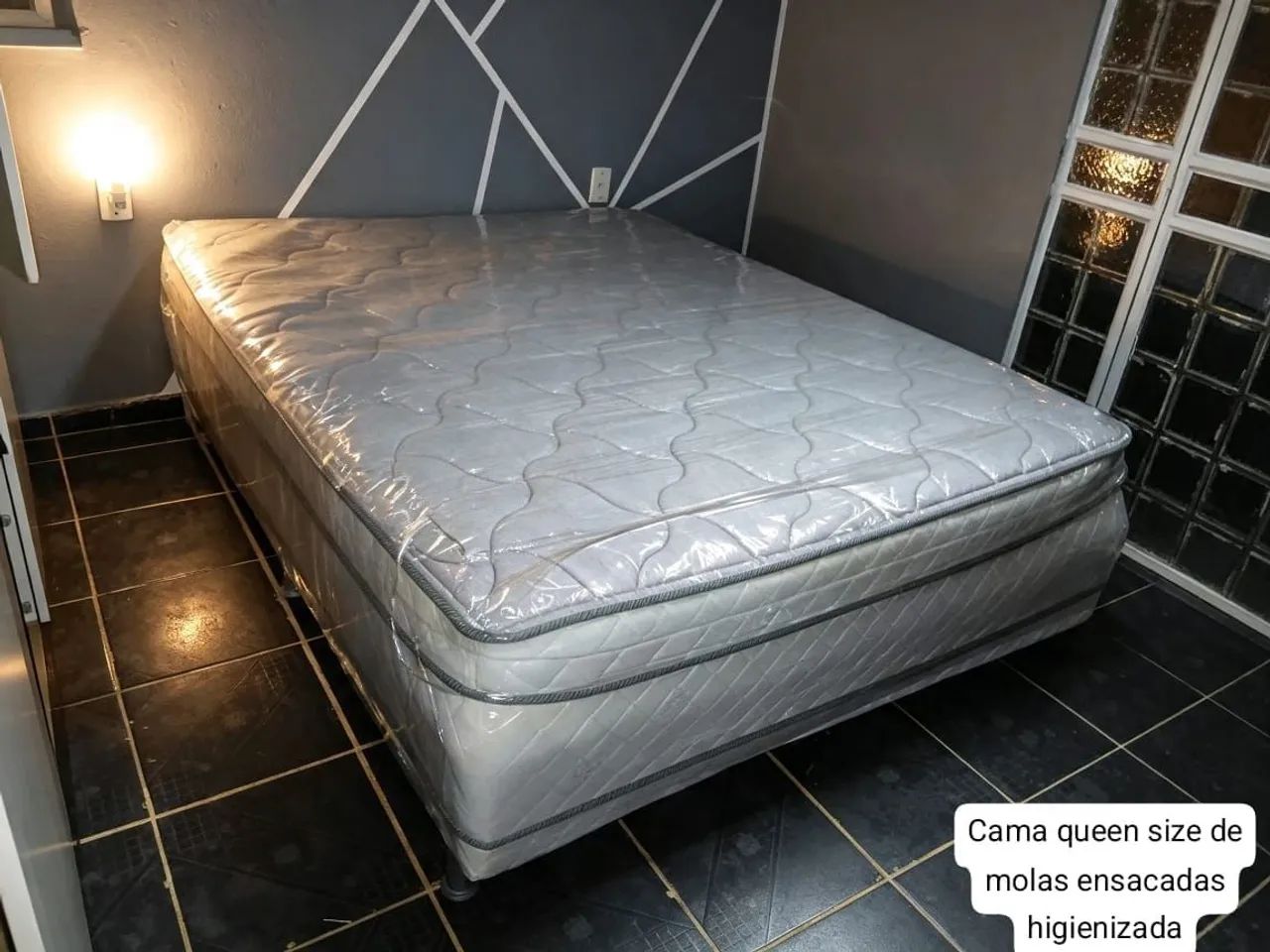 Cama queen size de molas ensacadas higienizada