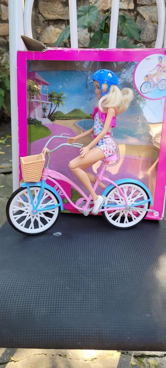 Barbie na bicicleta 