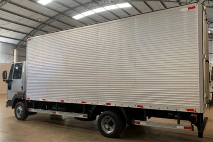 Ford Cargo 816 Bau 2016.  - Foto 4