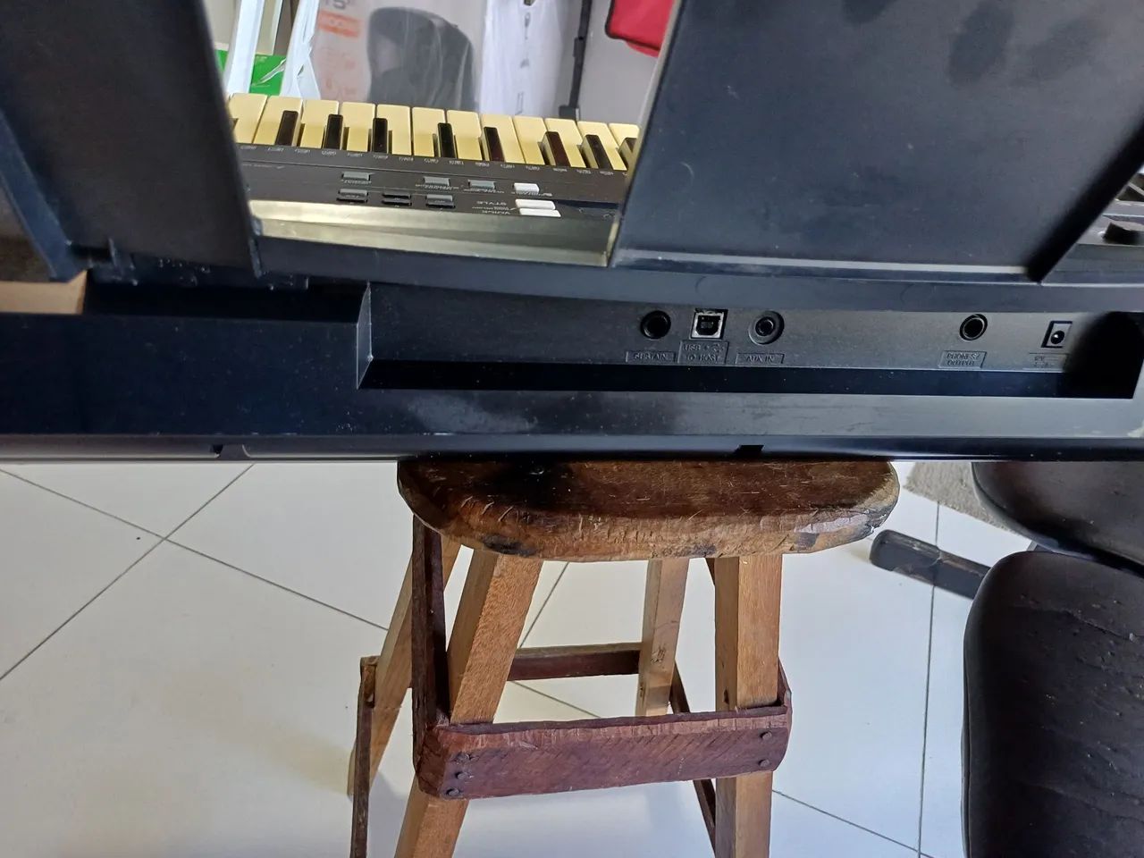 Teclado yamaha psr E343  - Foto 4