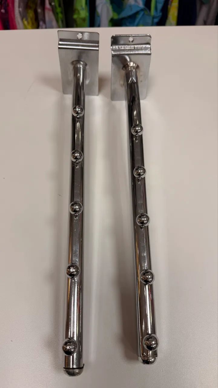 Arara de parede Frontal 30 cm cromada RT