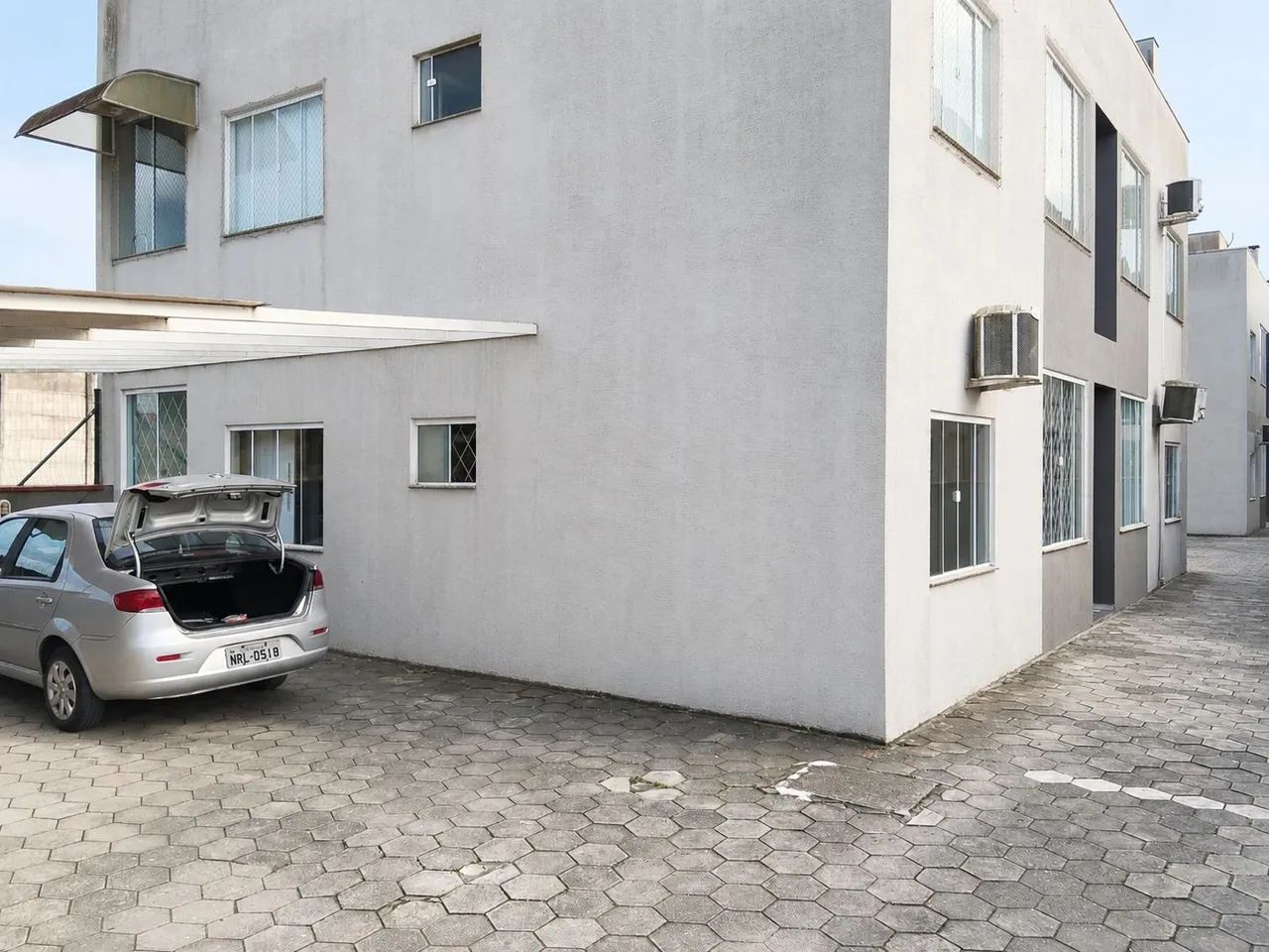 APARTAMENTO 2 QUARTOS - TÉRREO - PRÓXIMO AO CENTRO DE BARRA VELHA - Foto 2