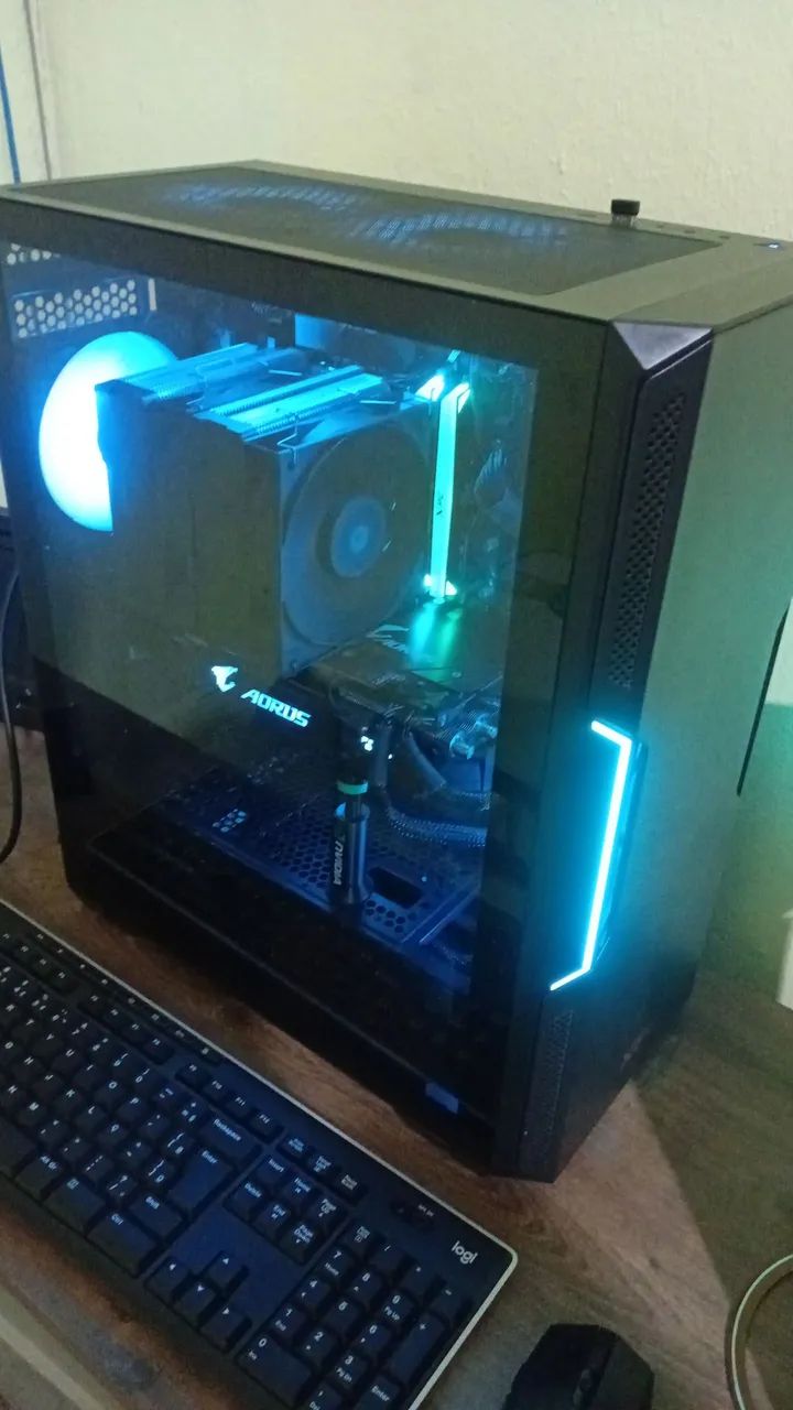 PC Gamer + Monitor