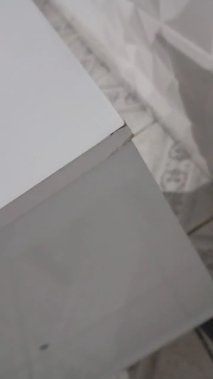 Kit 2 Mesas de Cabeceira Retrô Compacta com Nicho para Quarto Sala Casal ou Solteiro - Foto 4