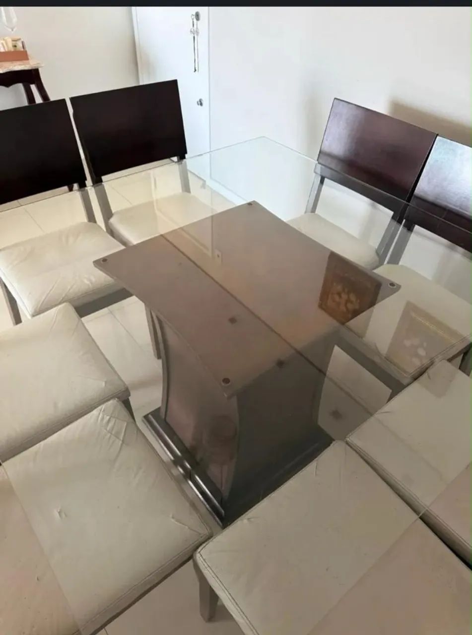 Mesa de jantar com 8 cadeiras  - Foto 2