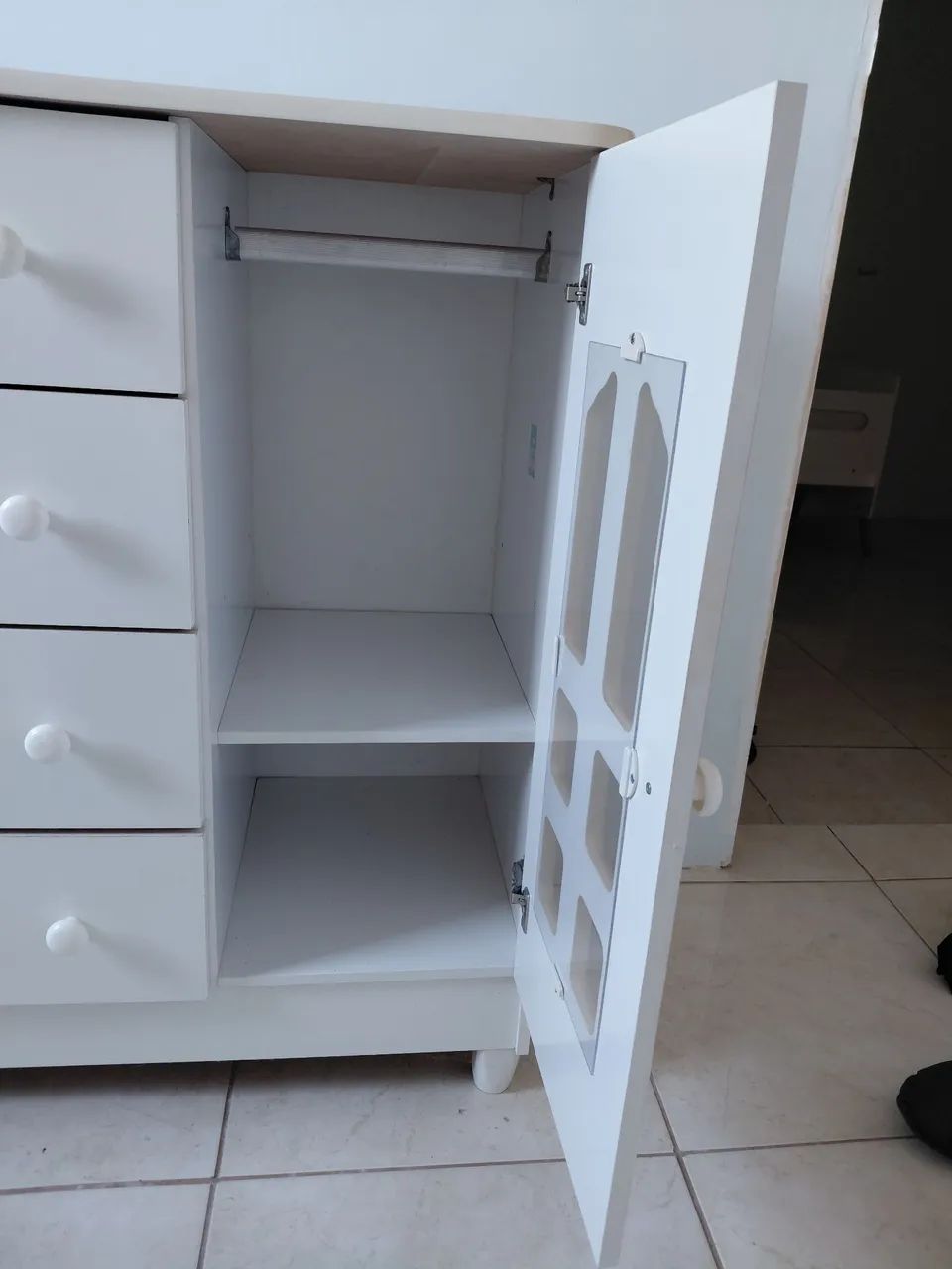 Cômoda Infantil com 1 porta e 4 gavetas - Foto 3