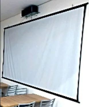 [DESCONTÃO] Telão 150" Wide Screen 3,00 x 2,28 m - 3 x R$144 no cartão de crédito