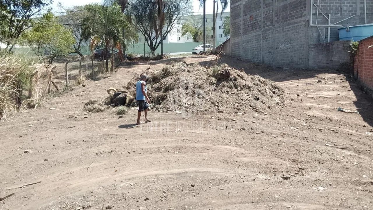 Terreno comercial a venda