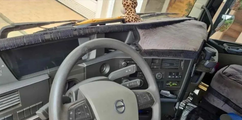 Caminhão Volvo  - Foto 3