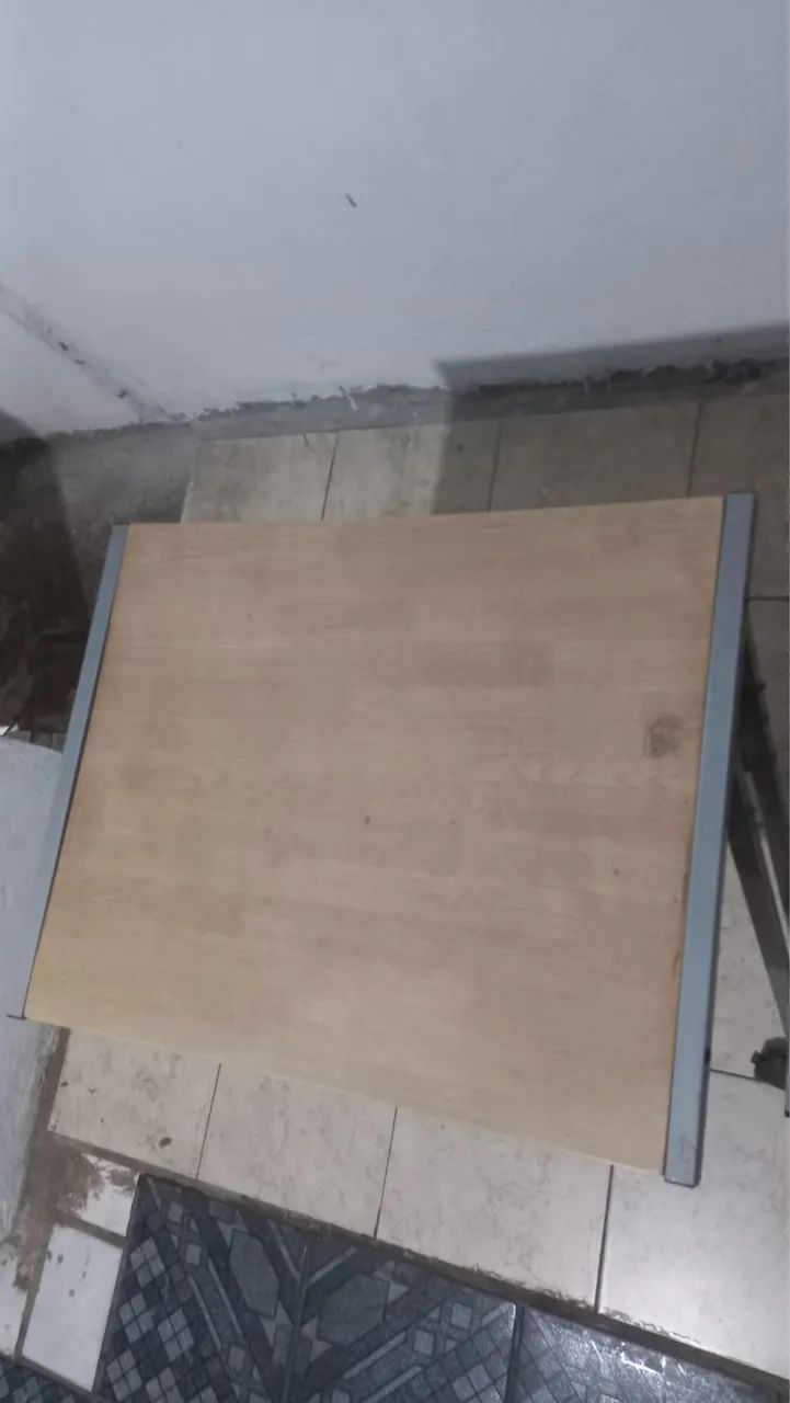Mesa para computador/escritório com bandeja para teclado - Foto 6