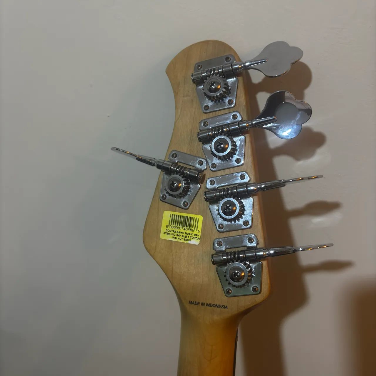 Baixo Sub Sterling 5c - Cap e circuito Seymour Duncan - Foto 3