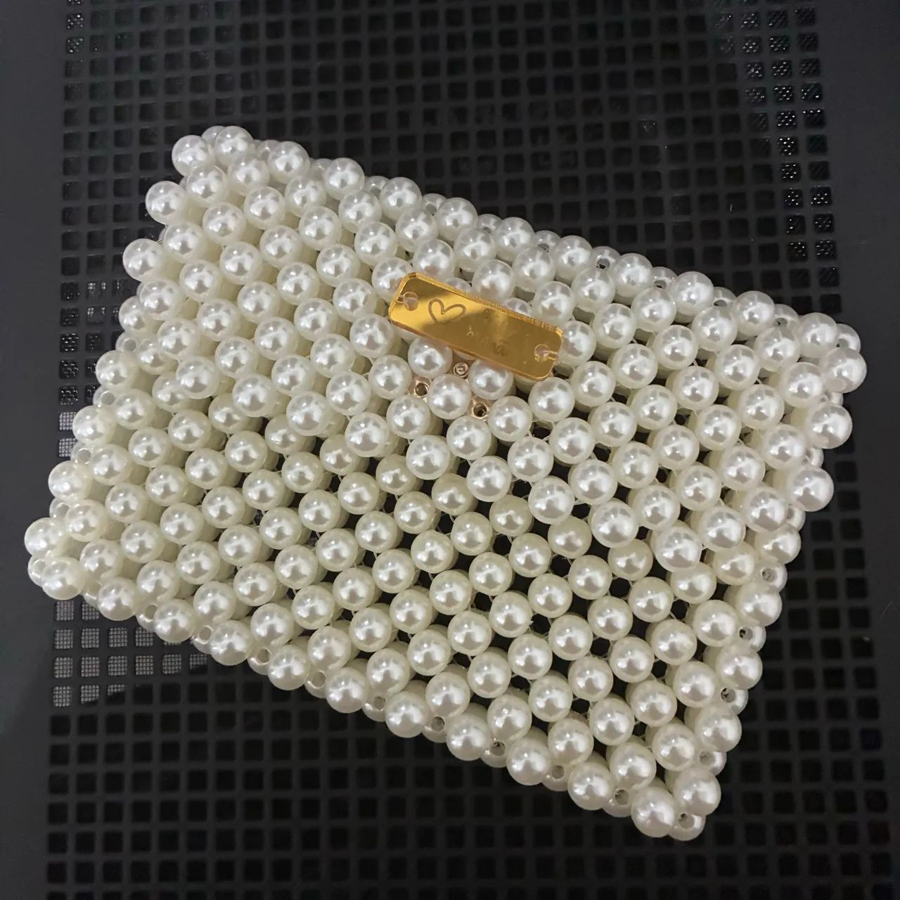 Bolsinha de pérolas 
