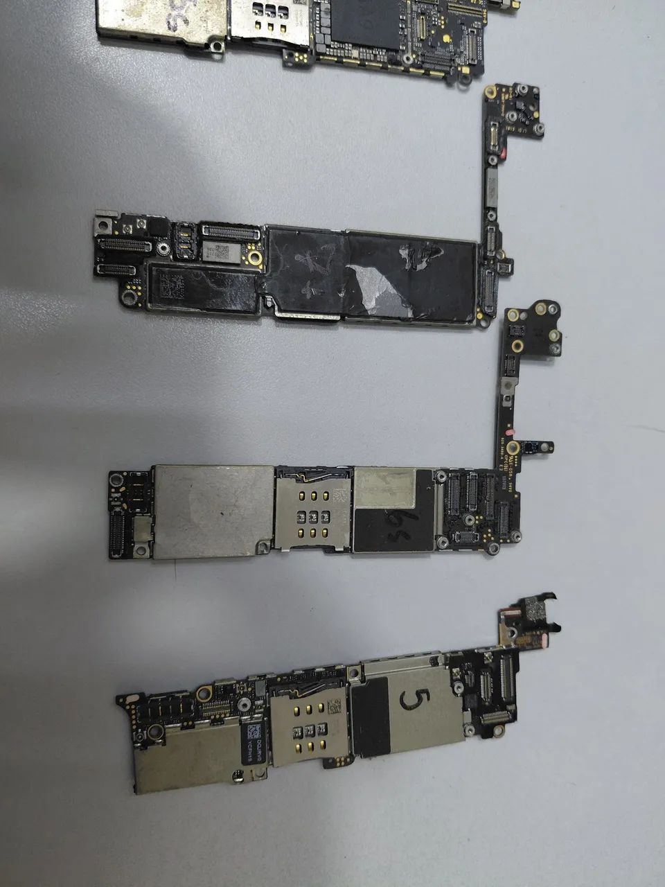 Placa Mae iPhone Variados P/ Peças 