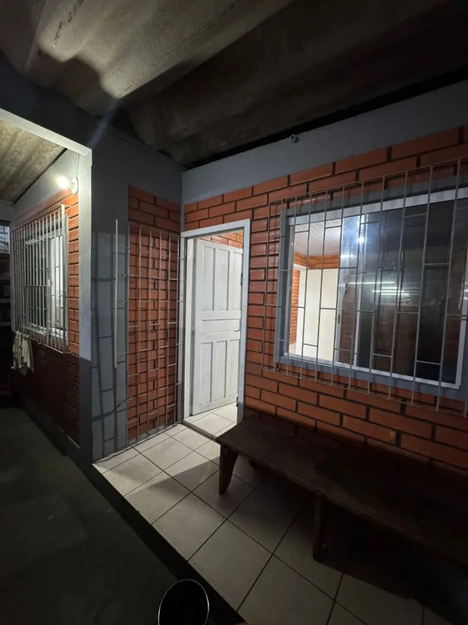 Sala / Casa Comercial para Aluguel em Barreiros 60M²