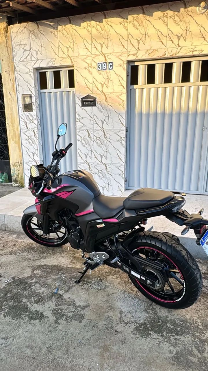 VENDO ESSA MOTO SEMI NOVA  - Foto 2
