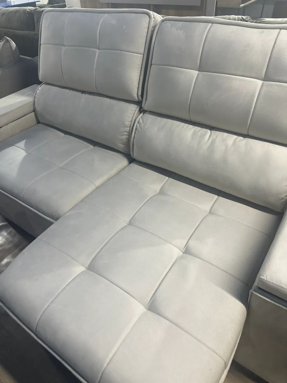 Sofá retrátil e reclinável 2,10 com porta copos / NOVO  - Foto 4