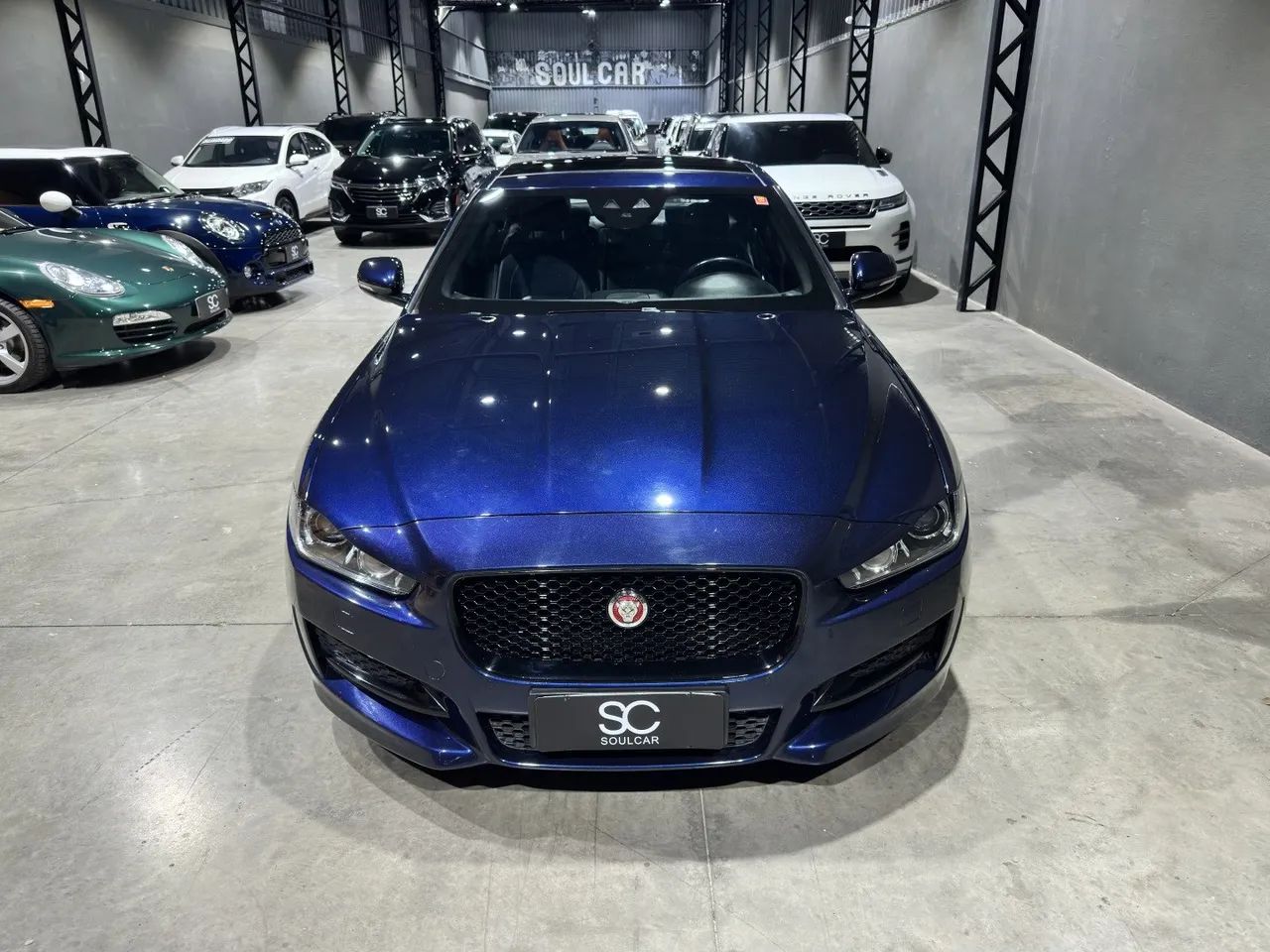 Jaguar XE 2018 - Foto 3