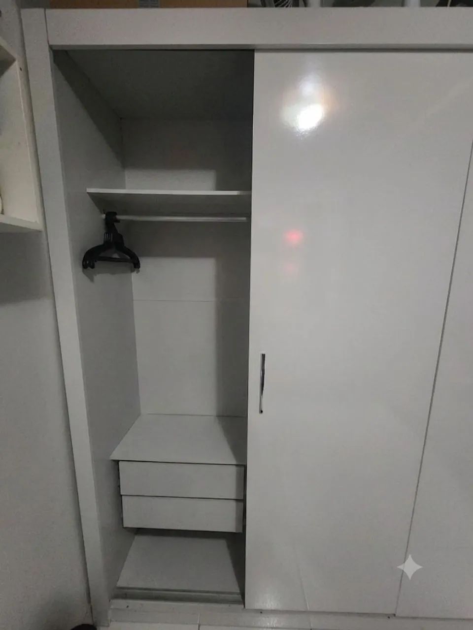 Guarda-Roupa Branco 3 Portas de Correr - Ótimo Estado - Foto 3