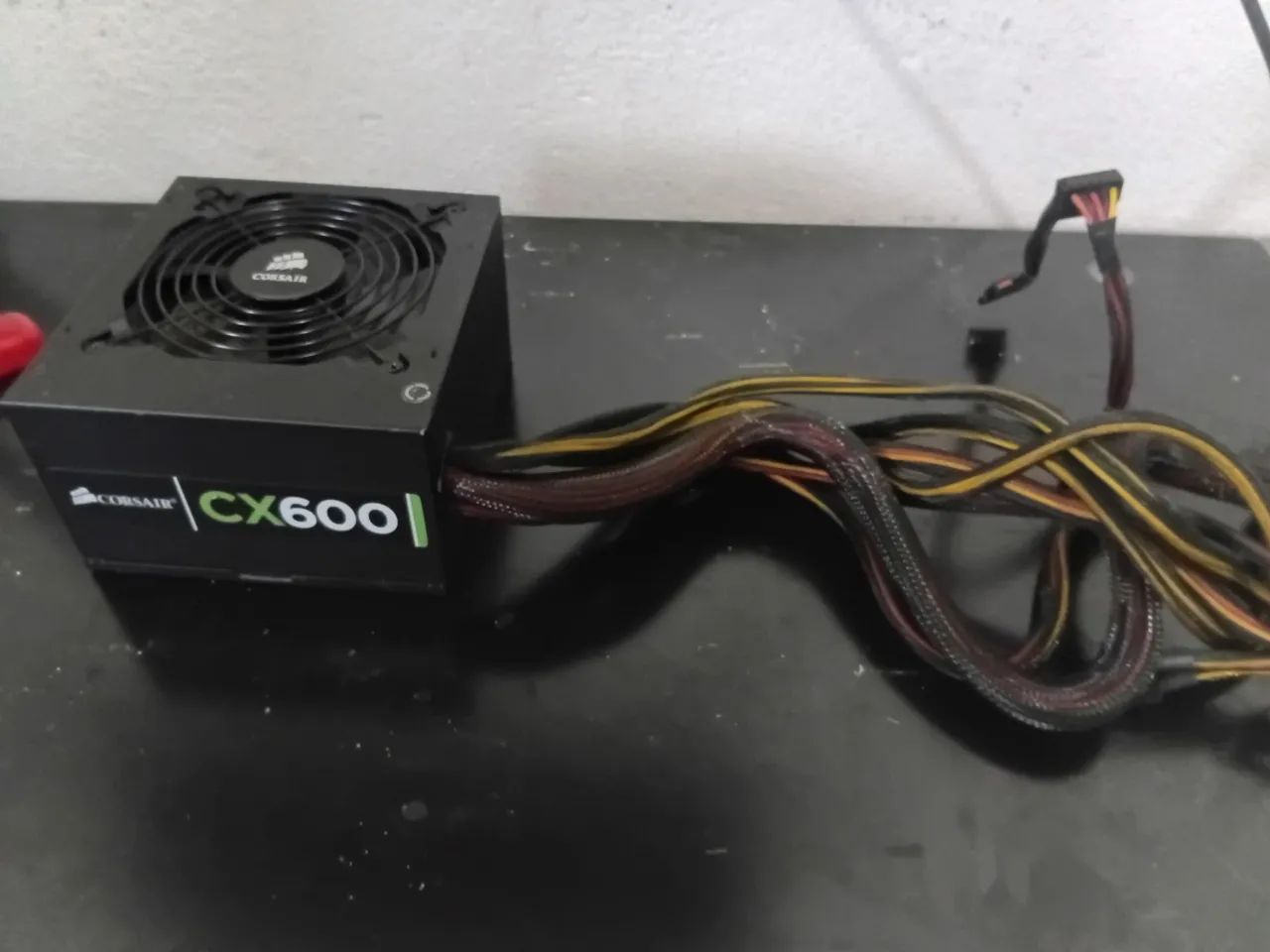 Fonte Corsair CX600 - Foto 3