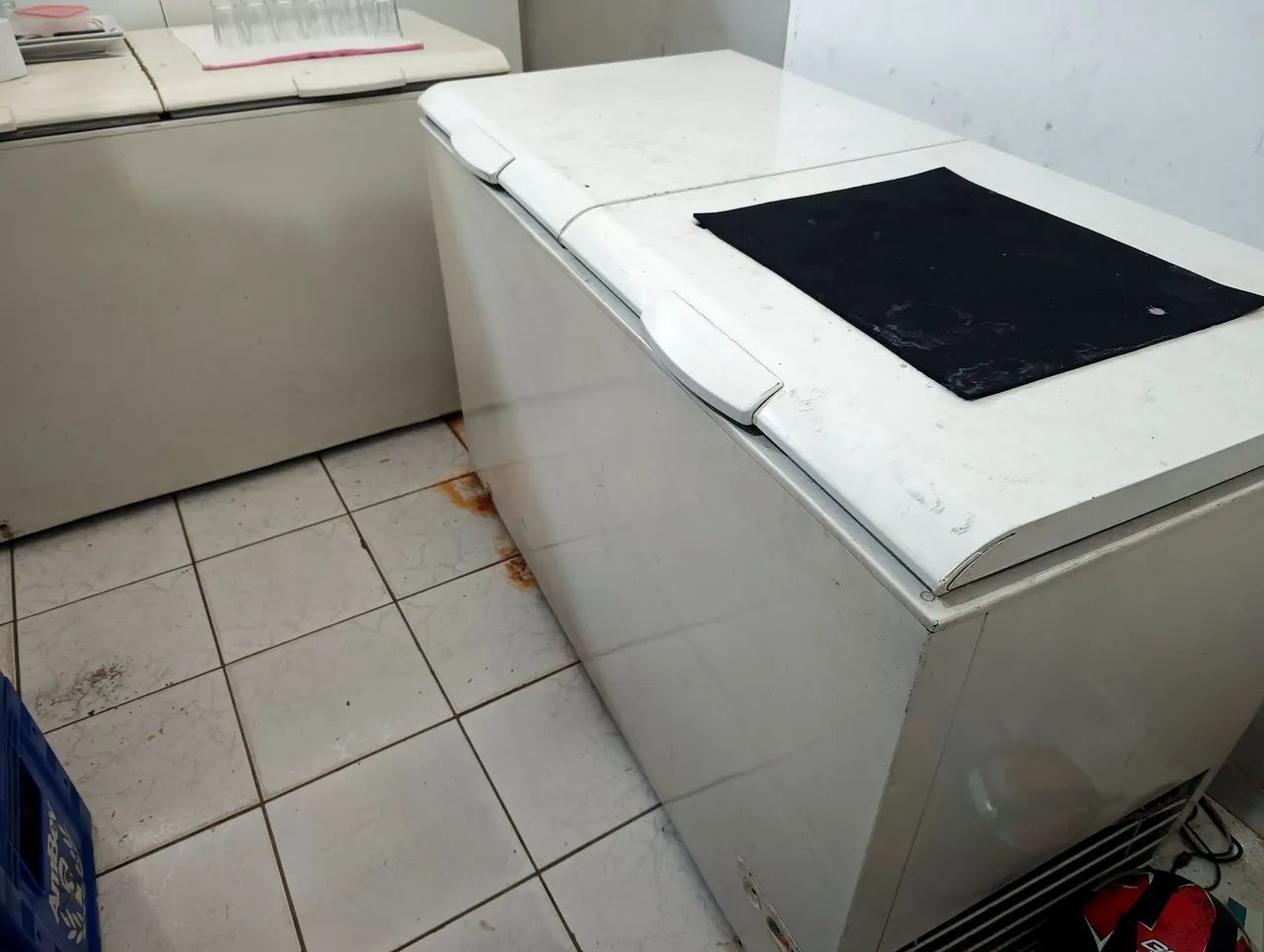 Vendo freezers danificados - Foto 2