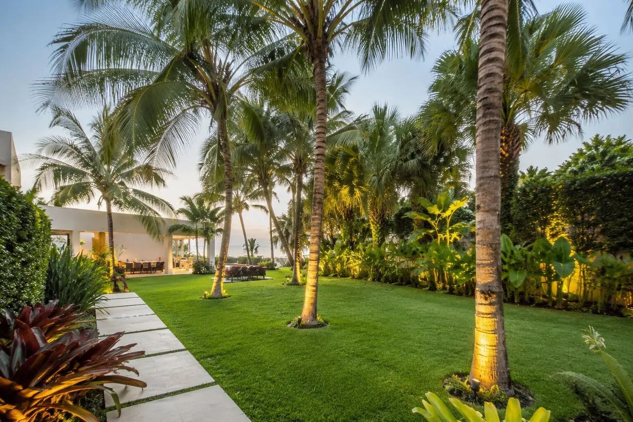 Serviços de jardinagem profissional com anos de profissão 