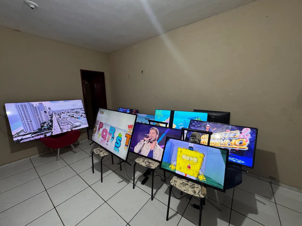 TV de mostruário com avaria a partir de R$450 todas as polegadas preço variado - Foto 3