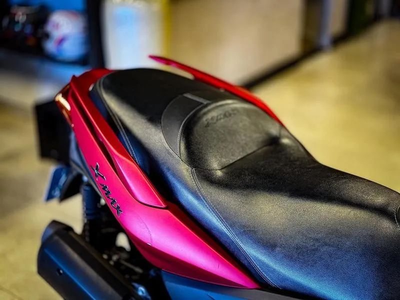 YAMAHA XMAX 2021 - Foto 3