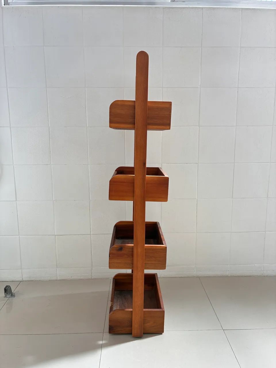 Estante de madeira  - Foto 5